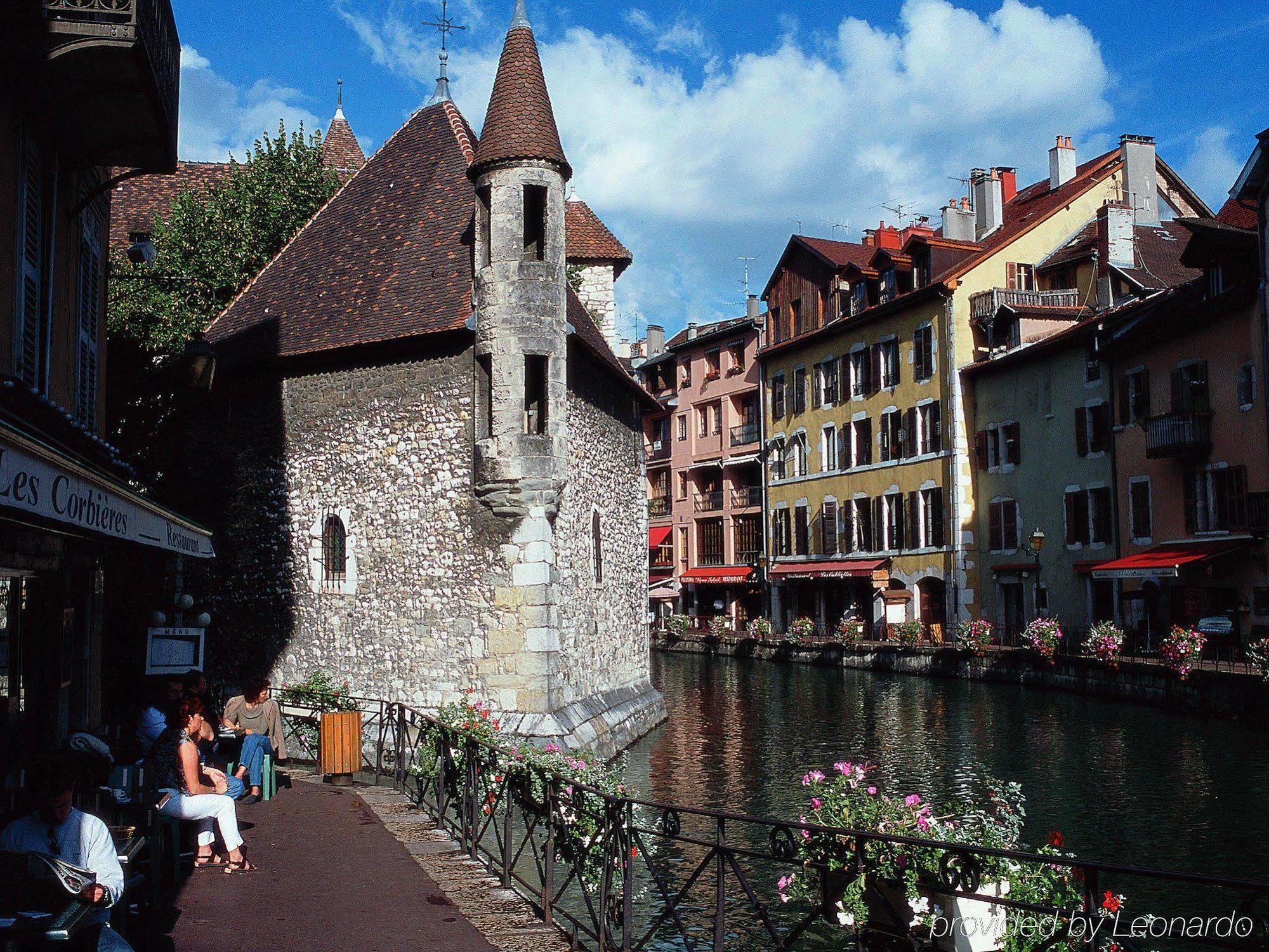 Mercure Annecy Sud Сейно Екстериор снимка