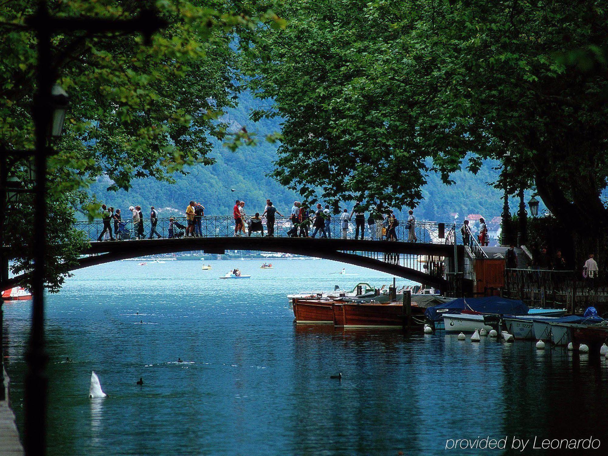 Mercure Annecy Sud Сейно Екстериор снимка